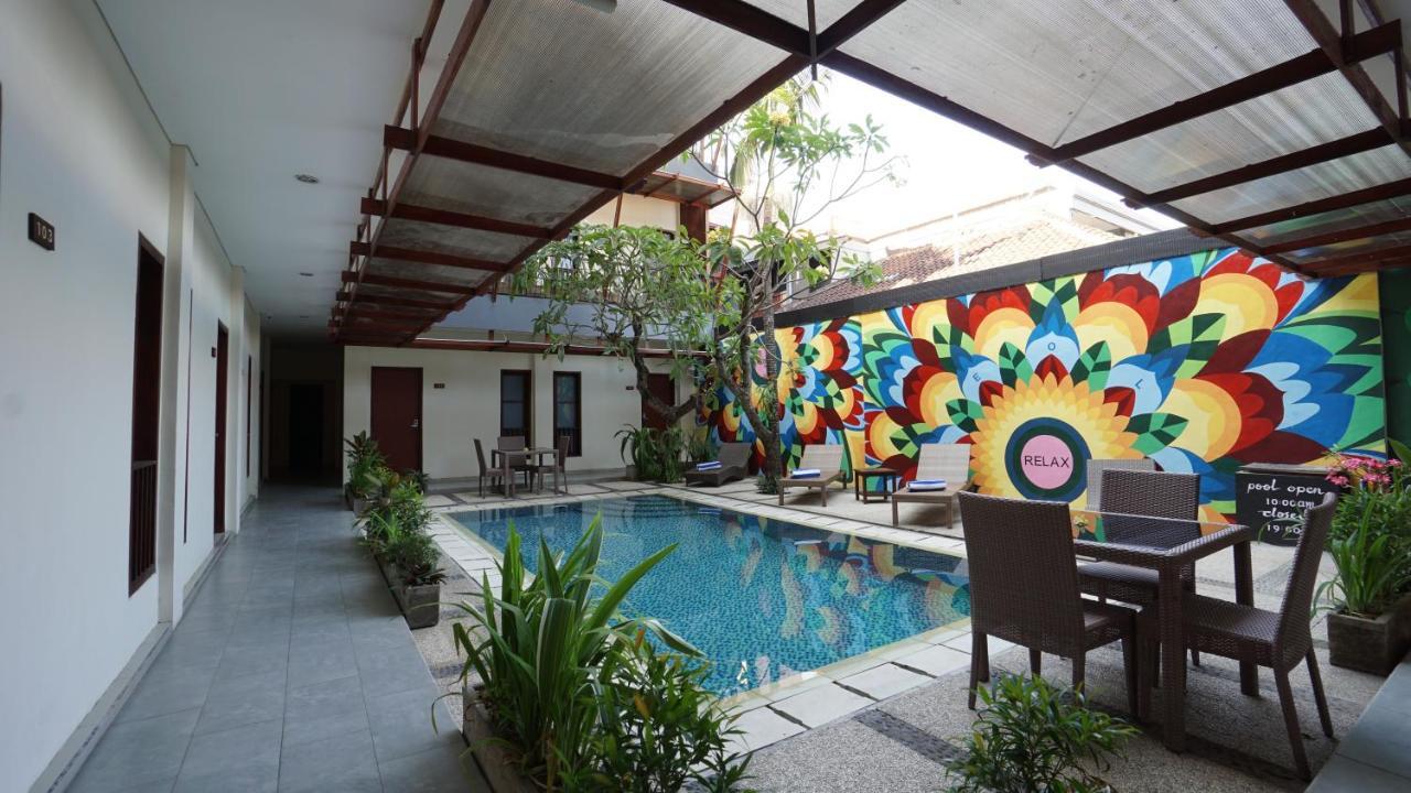 Reddoorz Near Legian Street Hotel Bagian luar foto