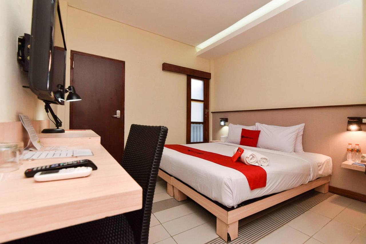 Reddoorz Near Legian Street Hotel Bagian luar foto