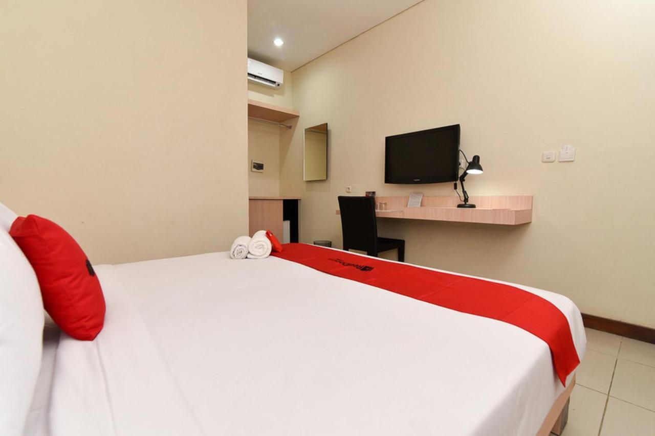 Reddoorz Near Legian Street Hotel Bagian luar foto
