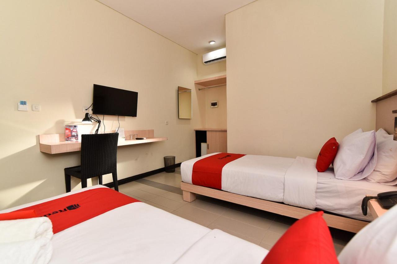 Reddoorz Near Legian Street Hotel Bagian luar foto
