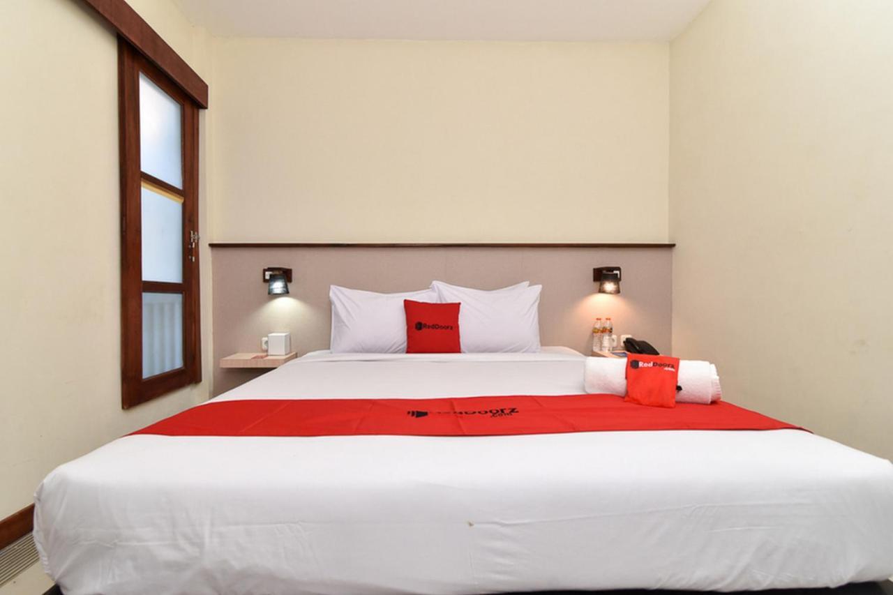 Reddoorz Near Legian Street Hotel Bagian luar foto